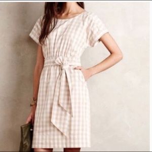 Anthropologie HD in Paris ribboned poplin dress in tan gingham. Size 2